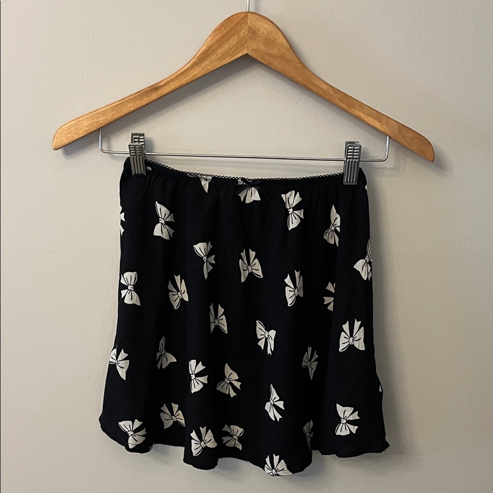 GAP Kids Charcoal Skirt with White Bow Accents